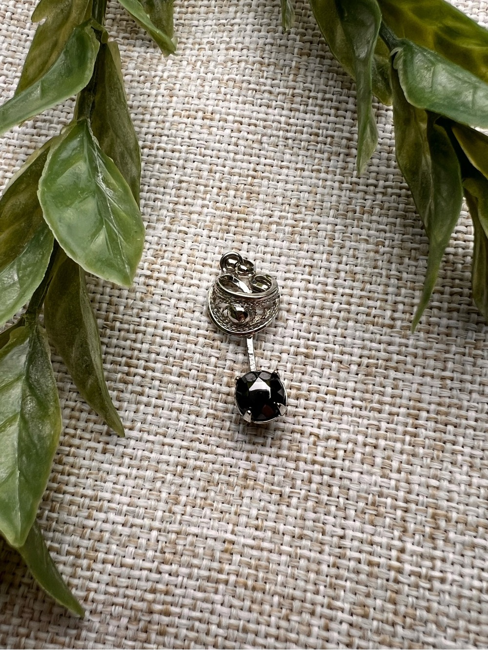 VINTAGE Sterling Silver Necklace Pendant with Black Onyx Stone